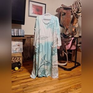 Maxi dress/ankle length